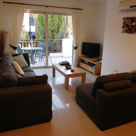 Vanessa 2 Bedroom Apartment Paphos Esterno foto