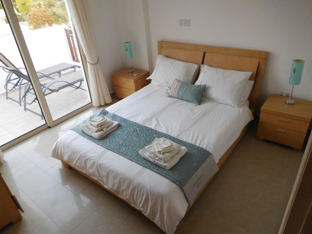 Vanessa 2 Bedroom Apartment Paphos Esterno foto