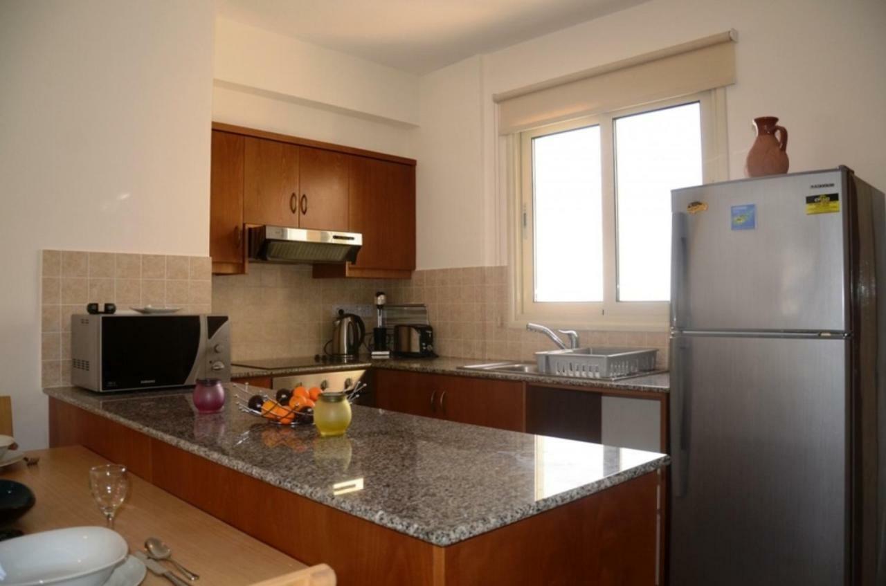Vanessa 2 Bedroom Apartment Paphos Esterno foto